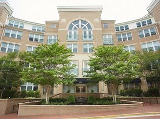 12000 Market St APT 312, Reston, VA 20190