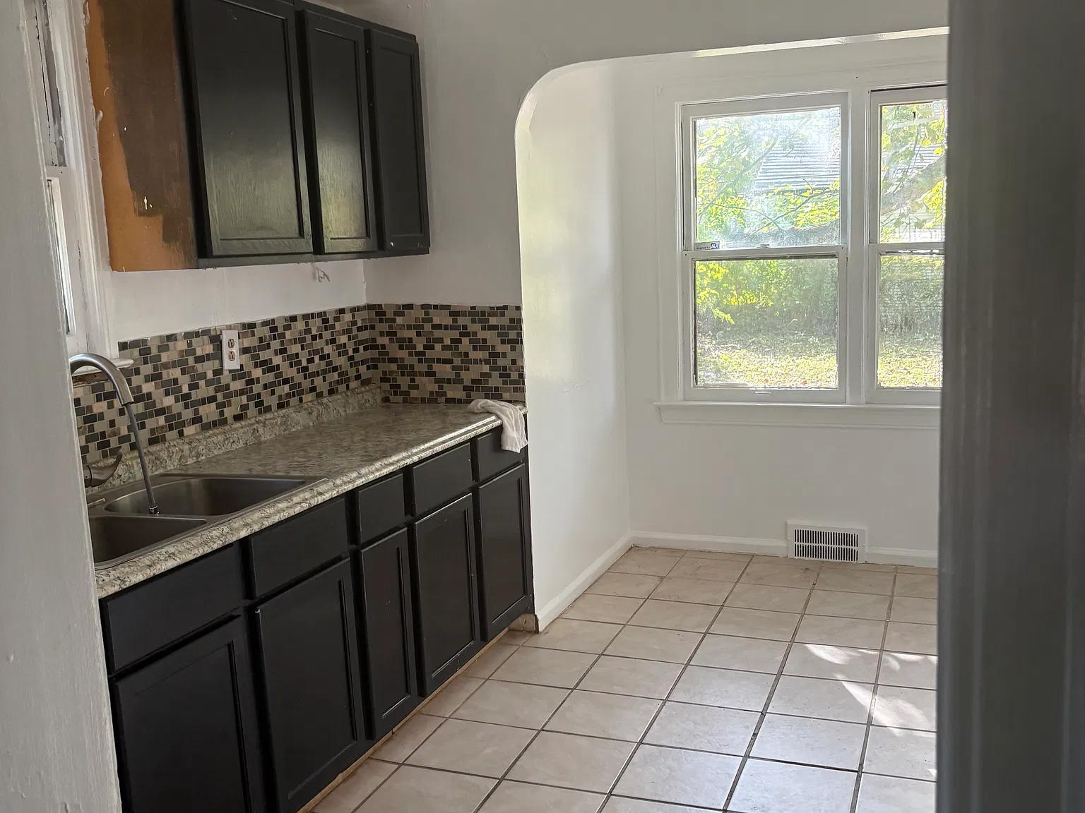 2 bed, 795 sqft, $1,100 — Photo 4