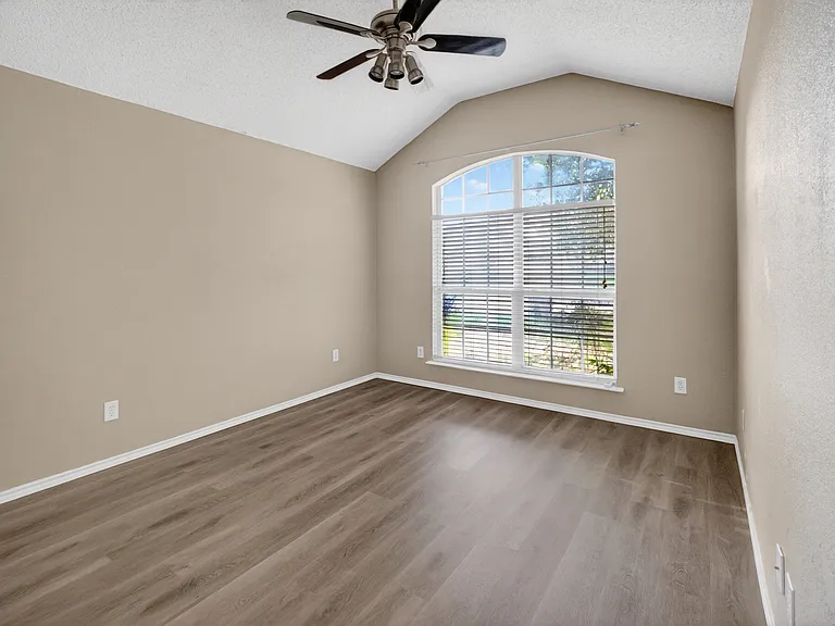 1105 Hidden Glade Dr — Photo 14