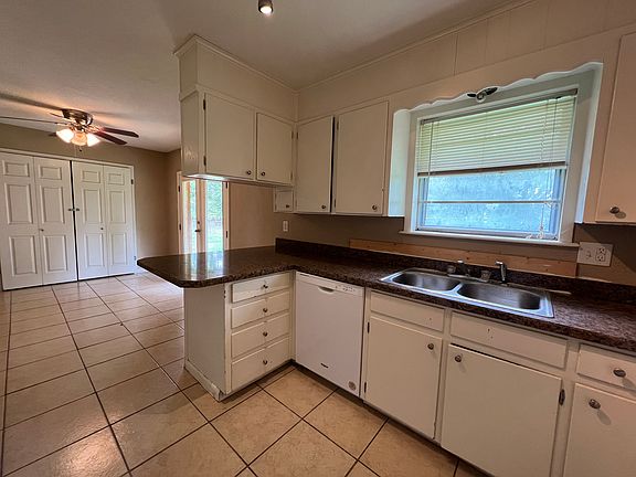 4th image of 1359 Melissa Dr