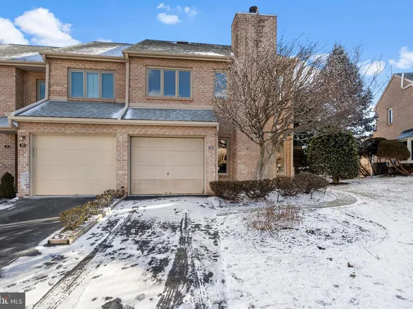 36 Militia Hill Dr, Wayne, PA 19087