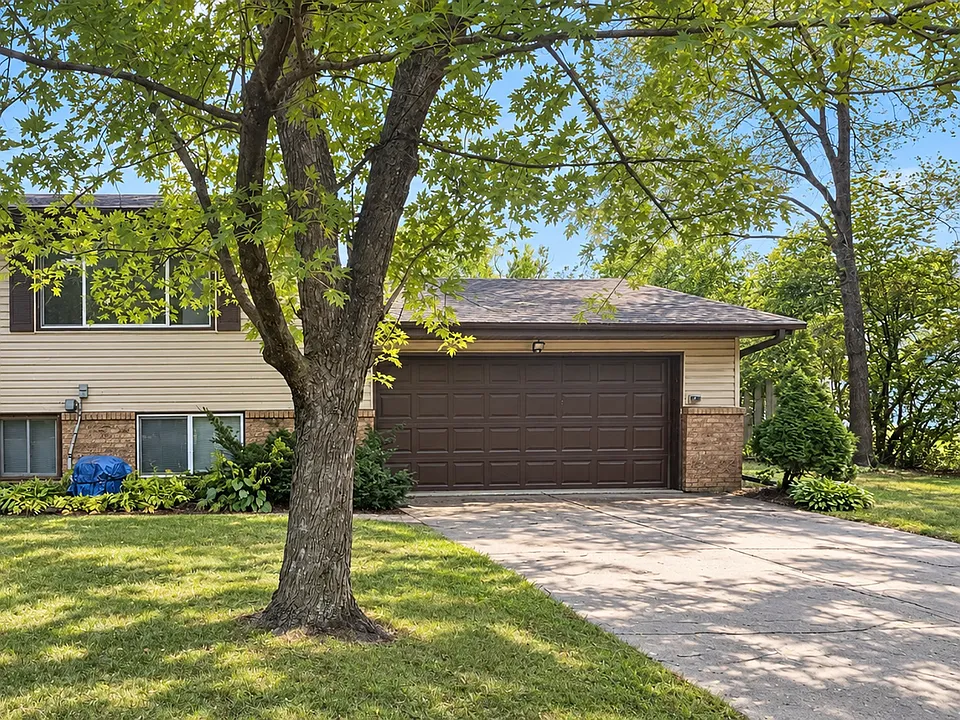 8820-8822 Griggs Ave