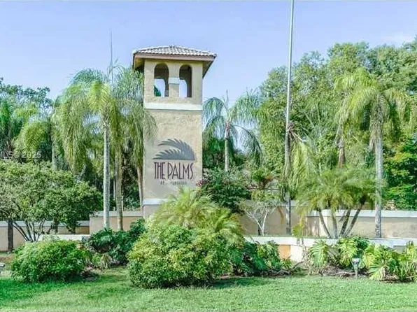 400 Palm Cir W APT 203, Hollywood, FL 33025