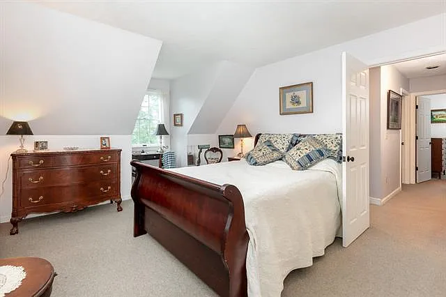 4 Hillrise Ln — Photo 25
