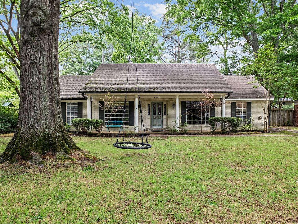 1st image of 2543 Birchtree Dr