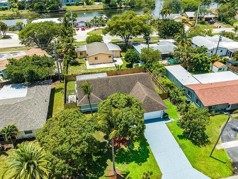 506 Heron Dr — Photo 11