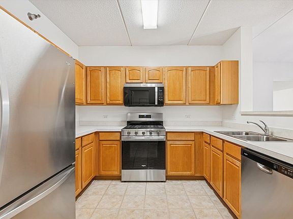 4th image of 440 W Mahogany Ct Unit 208