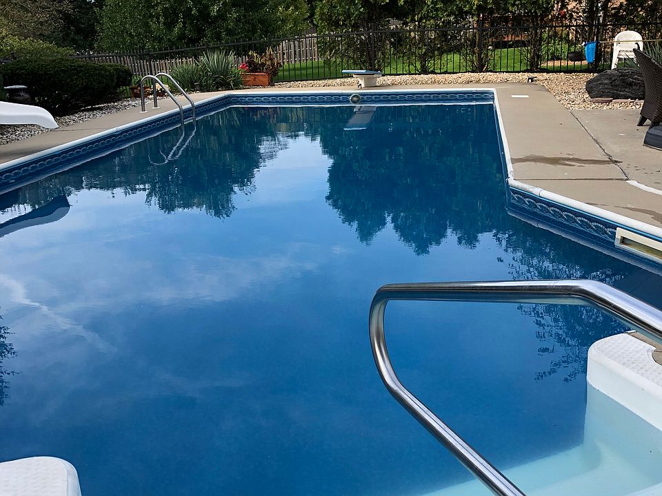 Pool, diving board & slide