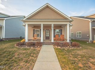 145 Hardinberry St, Oak Ridge, TN 37830