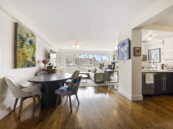15 West 12th Street image 1 of 12
