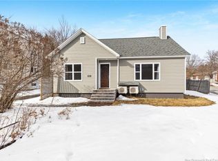 109 Canada St, Fredericton, NB E3A 3Z4