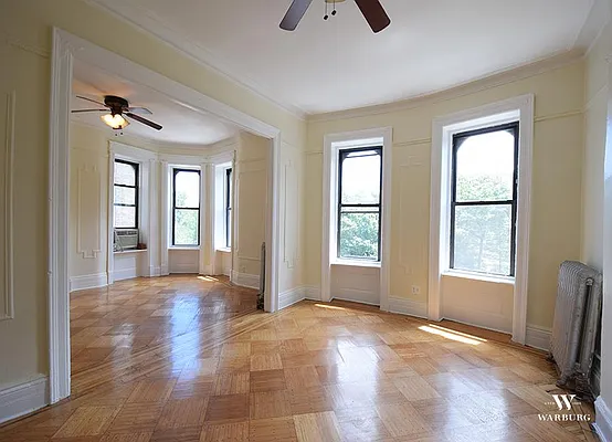 Rented by Warburg | media 27