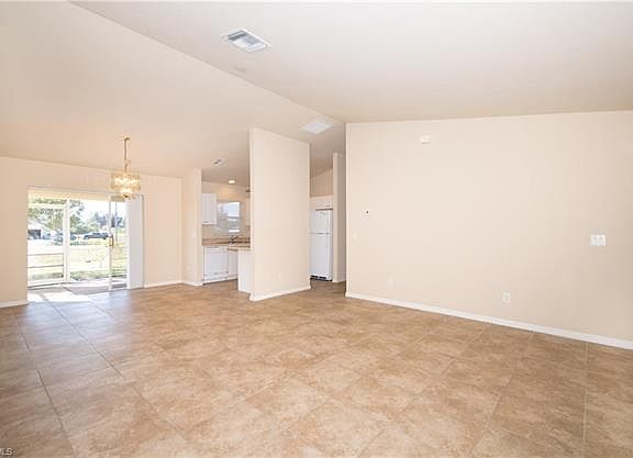 5th image of 1730 NE 7th Ave