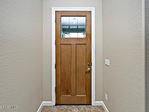 4th image of 1751 Ascott St