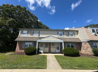 18 Oxford Vlg, Egg Harbor Township, NJ