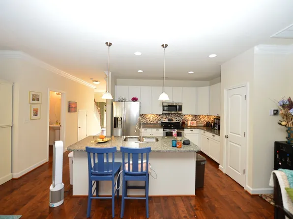 824 Haversham Close, Chesapeake, VA 23320