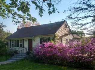 3 Orchard Ln, Cold Spring, NY 10516