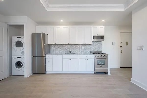 Rented by Bold New York | media 8