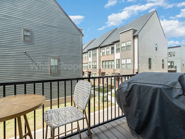 4742 Chastain Ave — Photo 18