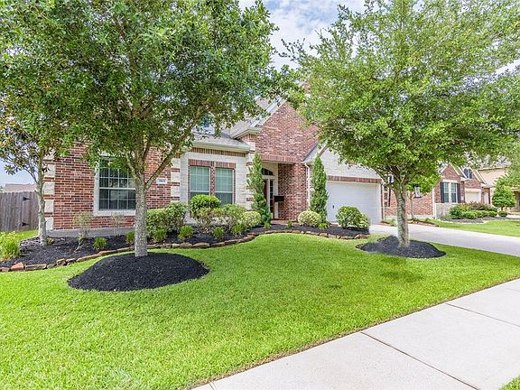 3rd image of 3313 Brentwood Ln