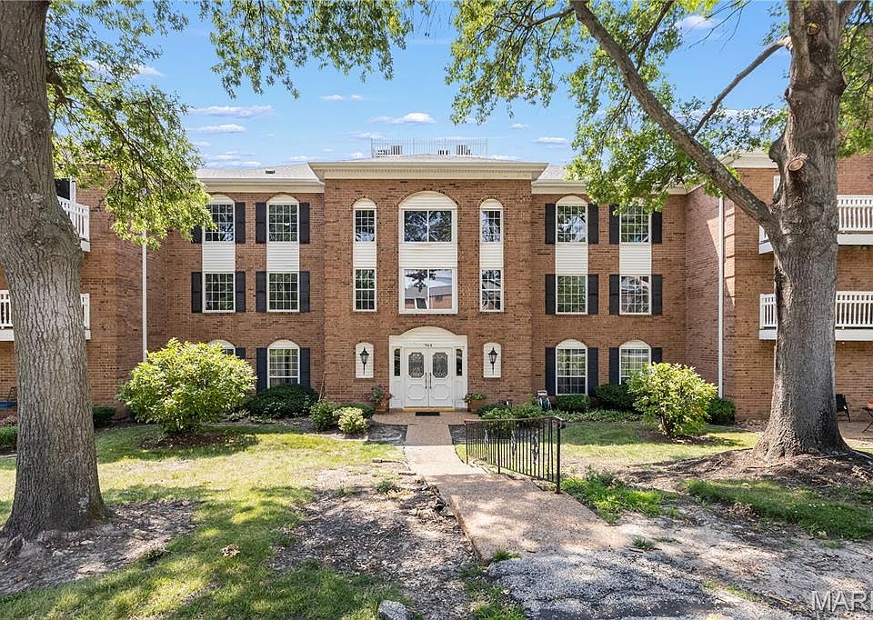 1st image of 964 Claytonbrook Dr APT 2B