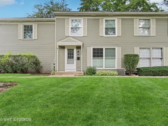 1657 Williamsburg Ct APT E, Wheaton, IL 60189