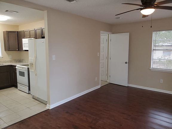 5th image of 2980 Conti Dr
