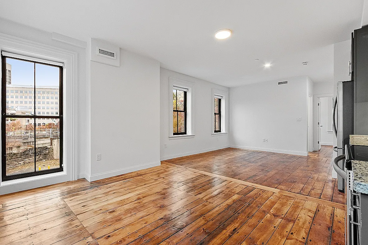 205 Summer Street - 5 — Photo 2
