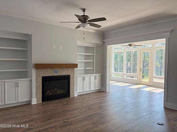 3rd image of 2822 Salvador Way