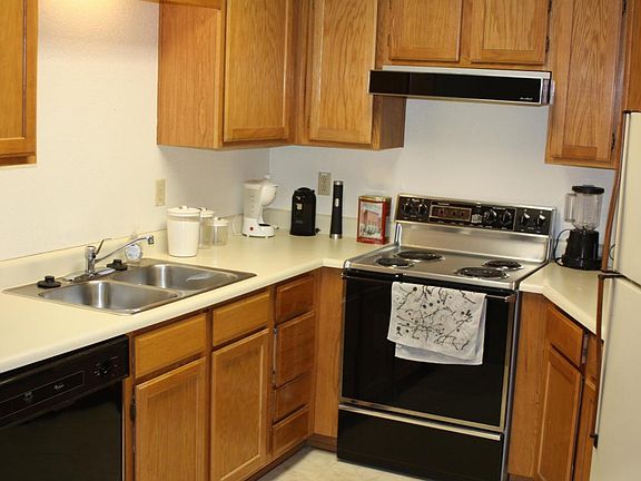 5th image of 8625 E Belleview Pl Unit 1057