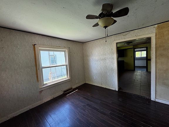 5th image of 1175 N Jackson St