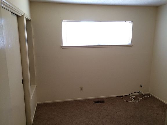 4th image of 3611 N Hughes Ave