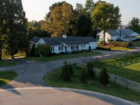 2215 Grandview Drive, Floyds Knobs, IN 47119