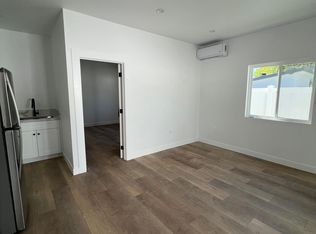 20851 Burbank Blvd #2, Woodland Hills, CA 91367