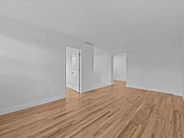 3260 Netherland Avenue image 2 of 13