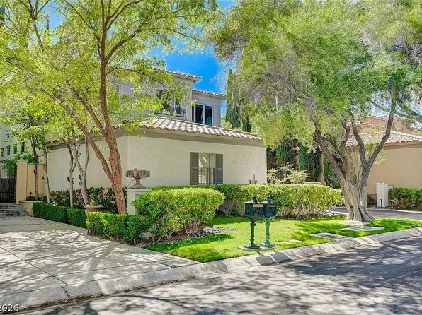 9005 Robinson Ridge Dr, Las Vegas, NV 89117