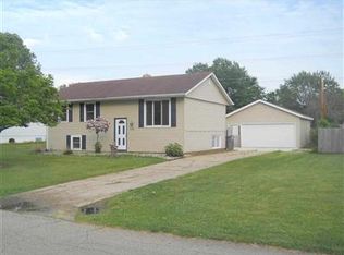 30890 Ashwood Dr, Granger, IN 46530