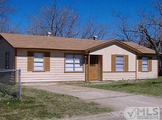8412 Omaha Dr, White Settlement, TX 76108