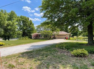 39811 E Boswell Rd, Lone Jack, MO 64070