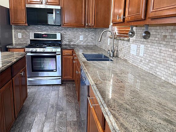4th image of 7222 Liberty Ridge Ln