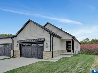9119 Hillcrest Trl, Lincoln, NE, 68520
