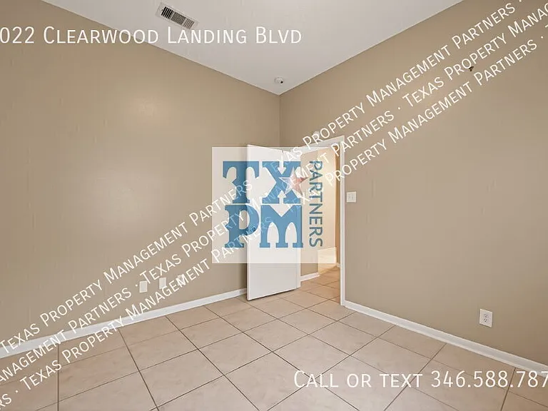 9022 Clearwood Landing Blvd — Photo 18