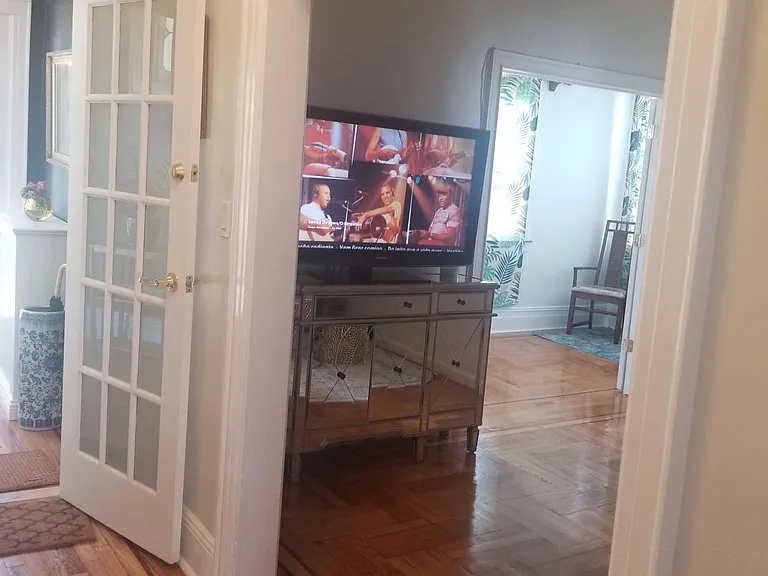 70 Sherwood Ave #1 — Photo 3