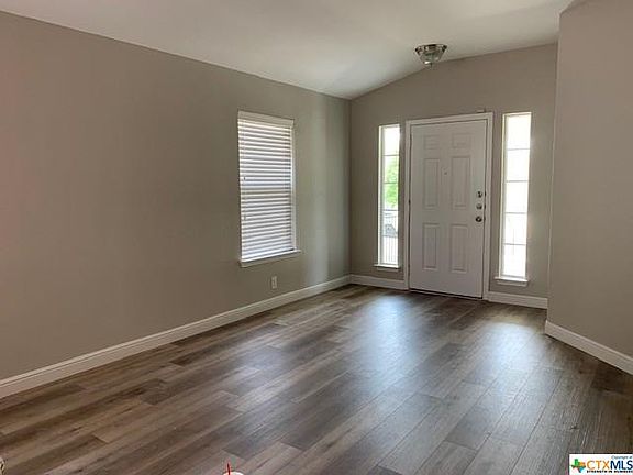 4th image of 2427 Dimmitt Dr