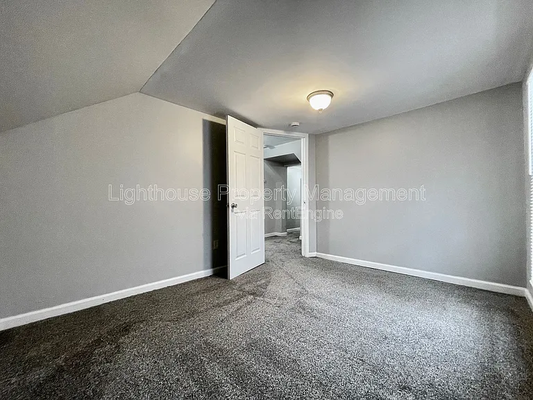 1011 Quarry Ave NW — Photo 15