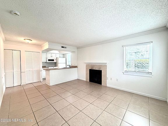 4th image of 100 Fairway Park Blvd Unit 1411