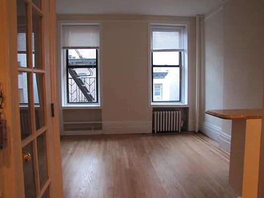 Rented by Constantinos Kaimakliotis, LREB | media 11