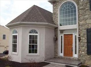 395 Ecker Dr, Lititz, PA 17543