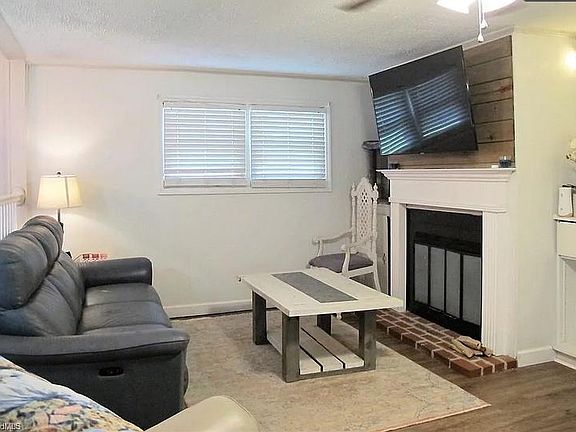 4th image of 5305 Williard Rd