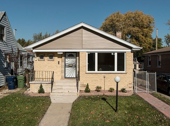 2nd image of 2712 W 98th St